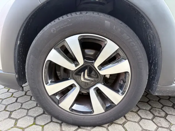 Citroën C3 1.2 PureTech C-Series 11