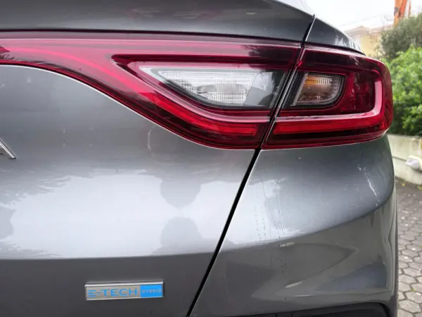 Renault Arkana 1.6 E-Tech Intens 24