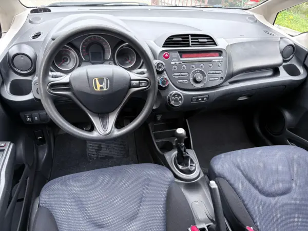 Honda Jazz 1.2 i-VTEC City 28