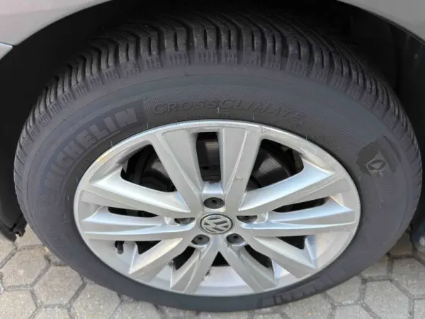 Volkswagen Polo 1.0 Trendline 11