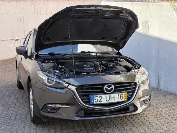 Mazda 3 1.5 Sky-G Evolve HS Navi 15