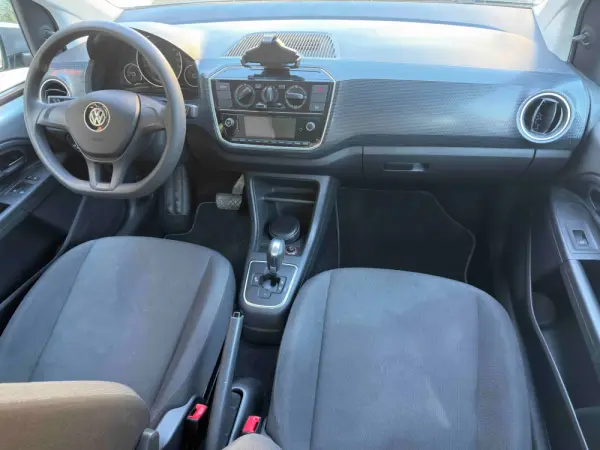 Volkswagen Up! 1.0 Move Auto 30