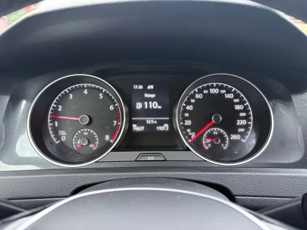 Volkswagen Golf 1.0 TSI Confortline 39