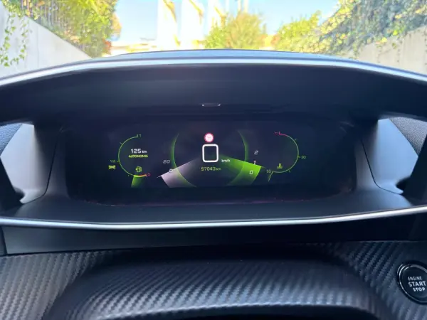 Peugeot 2008 1.2 PureTech Allure 41