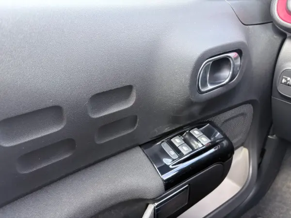 Citroën C3 1.2 PureTech C-Series 31