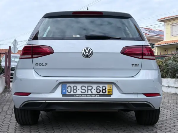 Volkswagen Golf 1.0 TSI Confortline 21