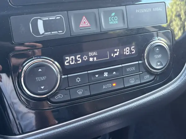 Mitsubishi Outlander 2.2 DI-D Instyle Navi 47