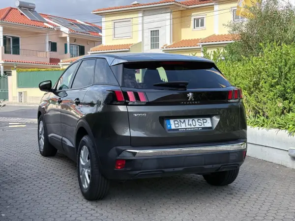 Peugeot 3008 1.2 PureTech Allure EAT8 25