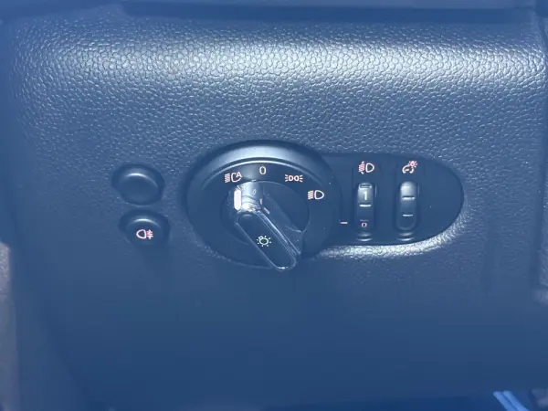 MINI 3 Portas John Cooper Works Auto Desportiva 34