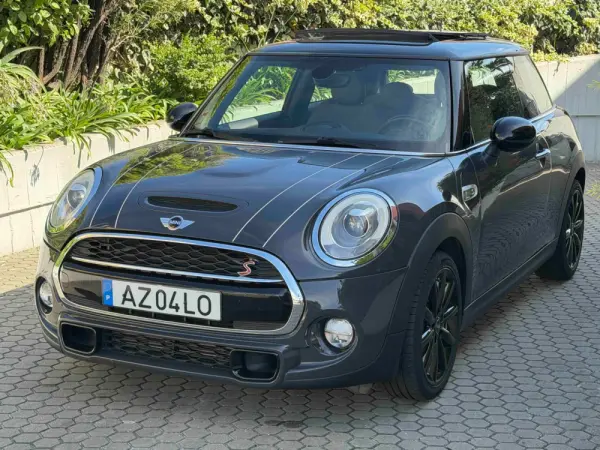 MINI 3 Portas Cooper S 9