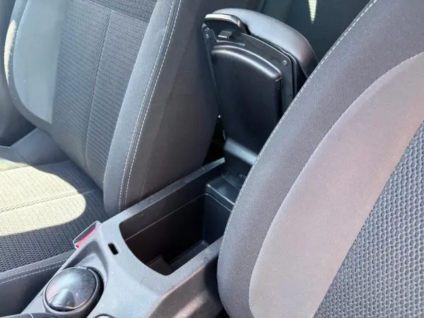 Citroen C4 1.6 BlueHDi Feel EAT6 33