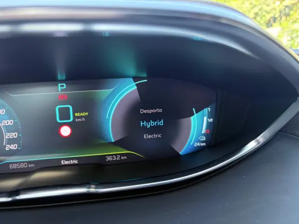 Peugeot 3008 1.6 Hybrid GT e-EAT8 43