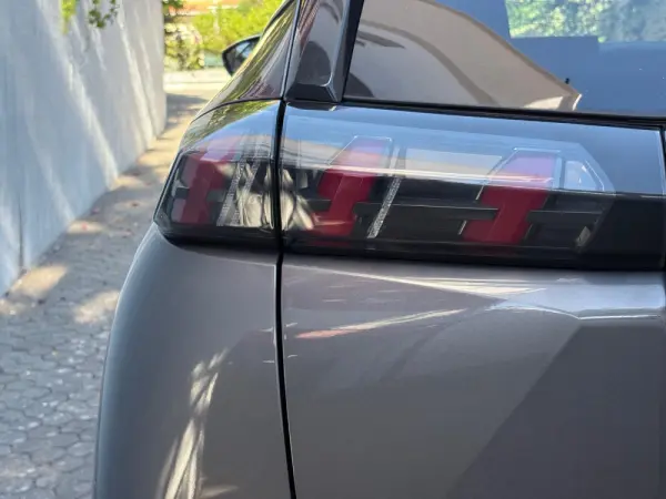 Peugeot 2008 1.2 PureTech Allure 22
