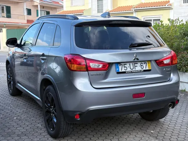 Mitsubishi ASX 1.6 DI-D Intense Black Edition 24