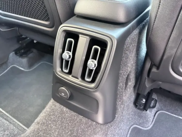 Volvo XC 40 1.5 T5 PHEV R-Design Expression 61