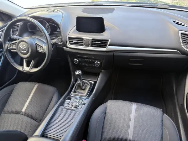 Mazda 3 1.5 Sky-G Evolve HS Navi 28