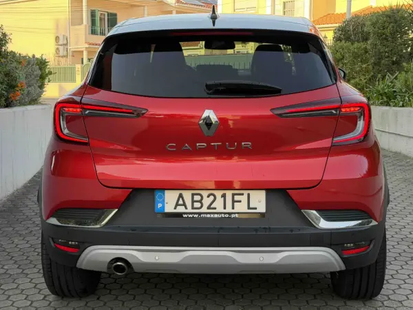 Renault Captur 1.0 TCe Exclusive 24
