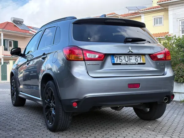 Mitsubishi ASX 1.6 DI-D Intense Black Edition 23