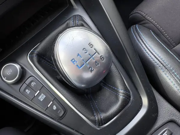 Ford Focus 2.3 EcoBoost S&S 4WD RS 54
