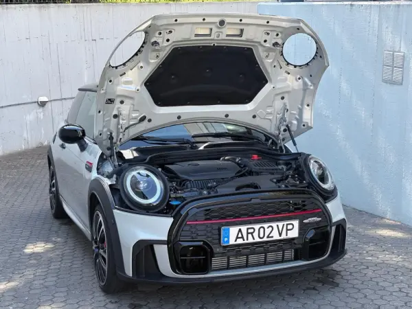 MINI 3 Portas John Cooper Works Auto Desportiva 17