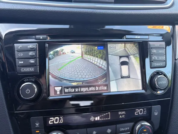 Nissan Qashqai 1.2 DIG-T N-Connecta 18 44