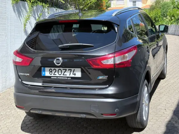 Nissan Qashqai 1.5 dCi Tekna Premium 17 Alcantara 19