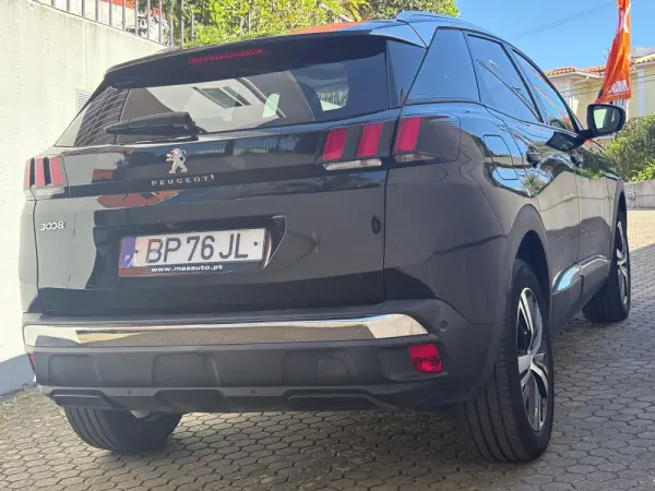 Peugeot 3008 1.2 PureTech Allure EAT8 23