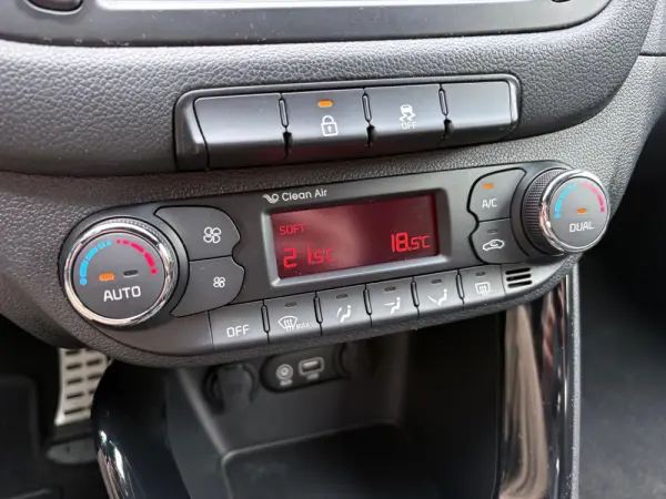 Kia Ceed 1.6 CRDi GT Line 48