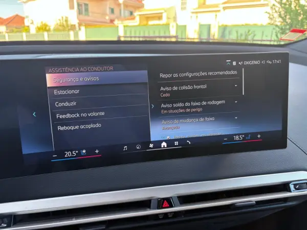 BMW iX xDrive 50 Pack Desportivo 46