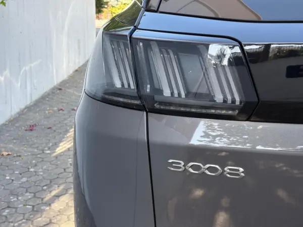 Peugeot 3008 1.6 Hybrid GT e-EAT8 24