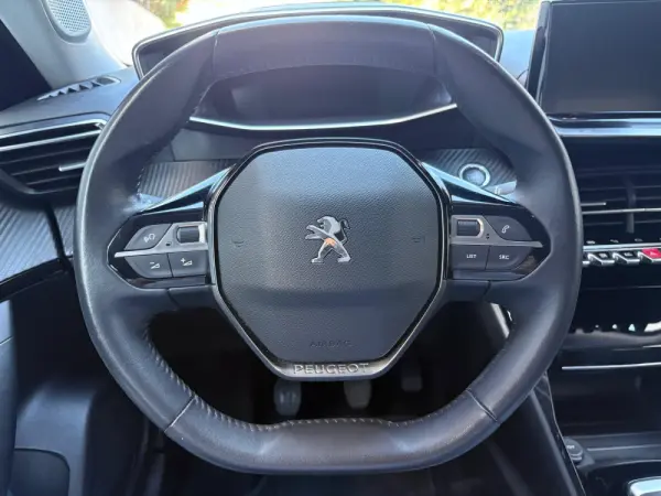 Peugeot 2008 1.2 PureTech Allure 35