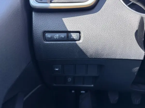 Nissan Qashqai 1.5 dCi N-Connecta J18 37