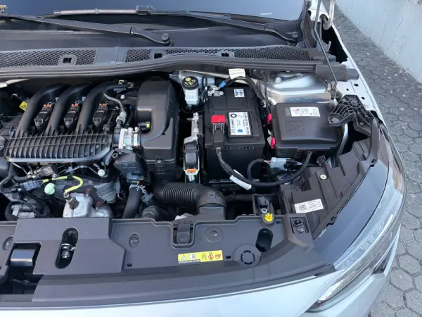 Opel Corsa 1.2 Business 18