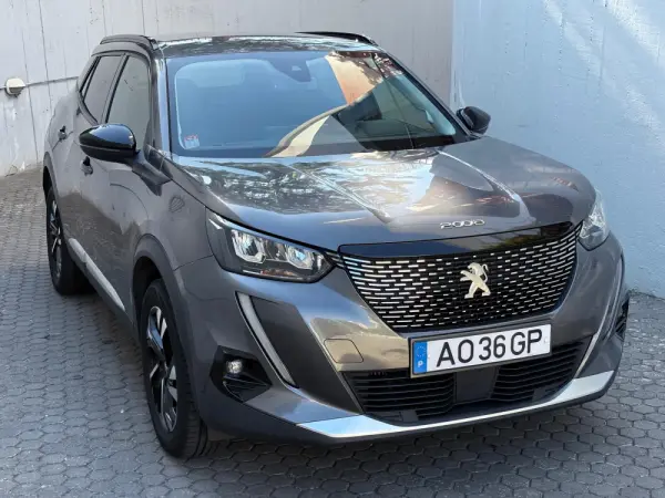 Peugeot 2008 1.2 PureTech Allure 2