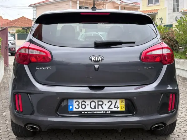 Kia Ceed 1.6 CRDi GT Line 5