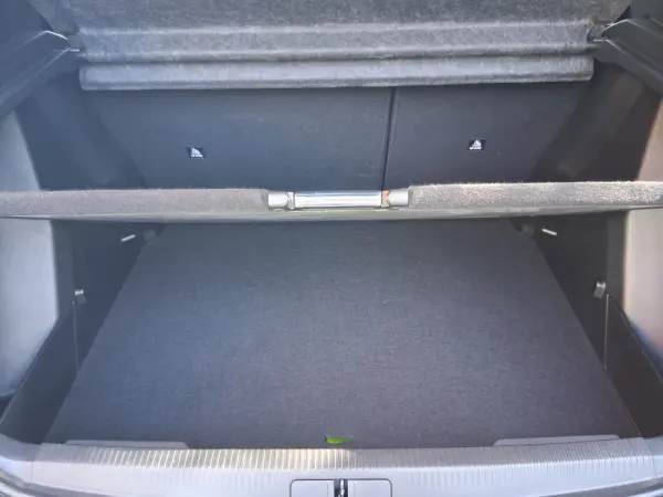 Peugeot 2008 1.2 PureTech Allure EAT8 28