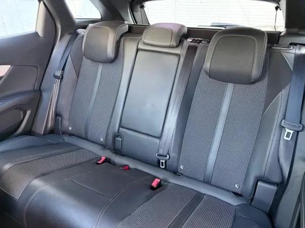 Peugeot 3008 1.6 Hybrid GT e-EAT8 54
