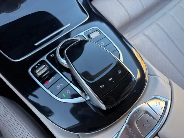 Mercedes-Benz E 220 d AMG Line Aut. 54