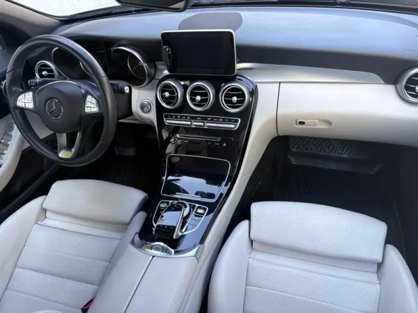 Mercedes-Benz C 220 d Aut. 31