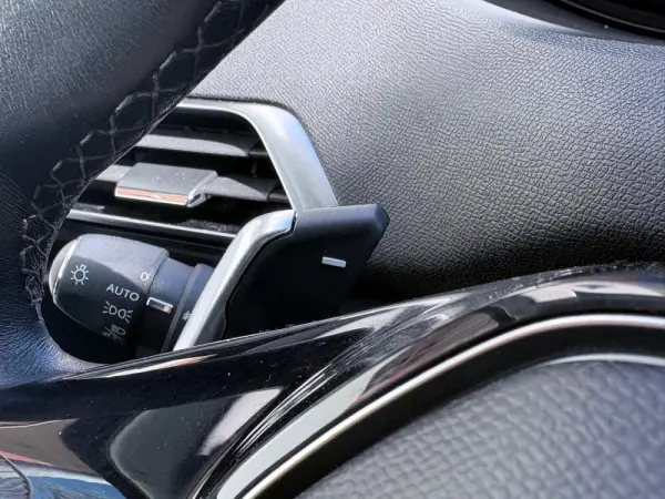 Peugeot 3008 1.2 PureTech Allure EAT8 41