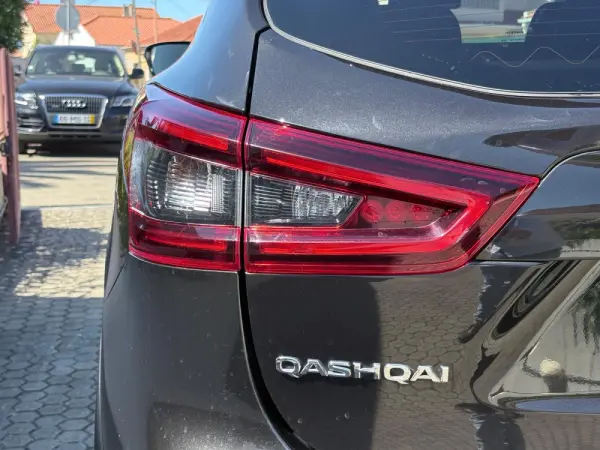 Nissan Qashqai 1.5 dCi N-Connecta J18 23