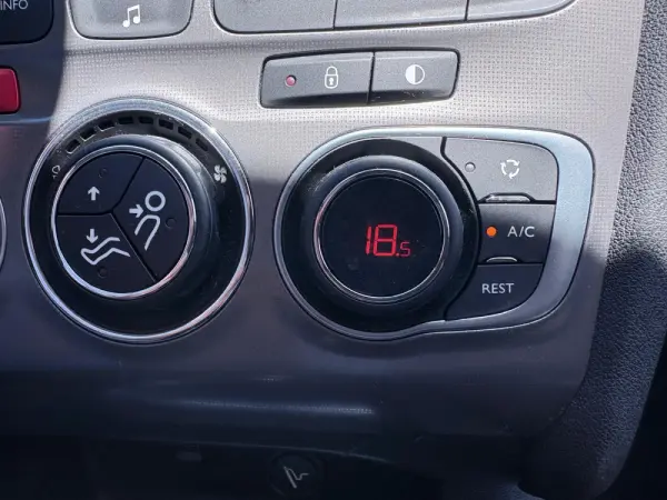 Citroen C4 1.6 BlueHDi Feel EAT6 49