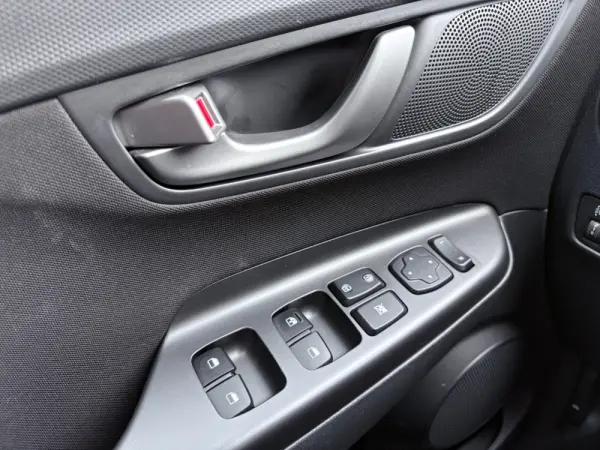 Hyundai Kauai 1.0 T-GDi Premium Tec.Preto 35