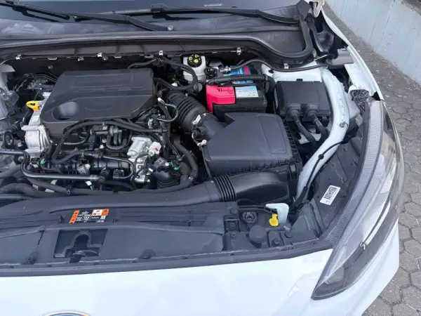 Ford Focus SW 1.0 EcoBoost ST-Line 18
