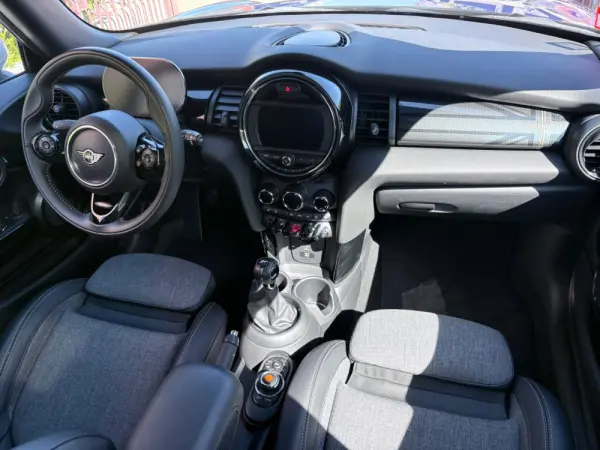 MINI 3 Portas Cooper 30