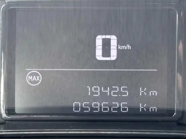 Citroën C3 1.2 PureTech C-Series 8