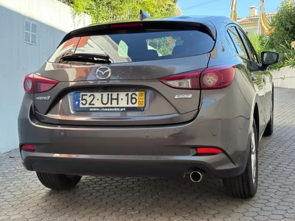 Mazda 3 1.5 Sky-G Evolve HS Navi 19