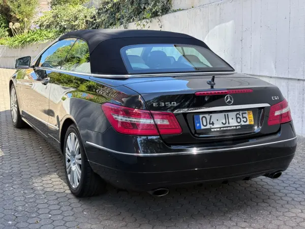 Mercedes-Benz E 350 CGi Avantgarde BlueEfficiency Auto 26