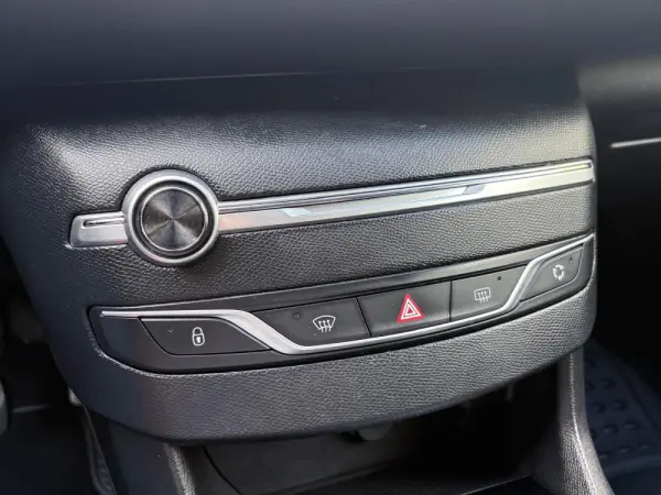 Peugeot 308 SW 1.2 PureTech Style 47