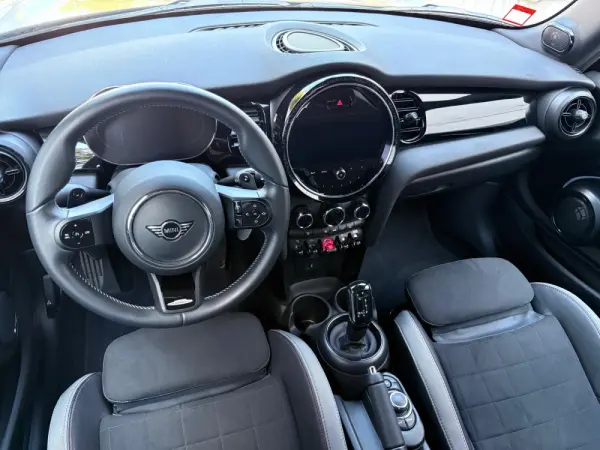MINI 3 Portas John Cooper Works Auto Desportiva 29